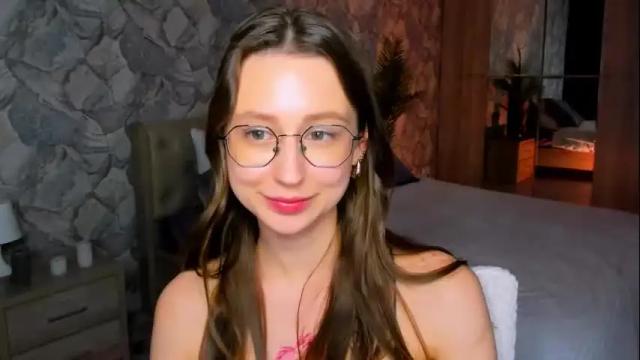 Image 8 of yourlovelystory Stream on Chaturbate on 2 months ago