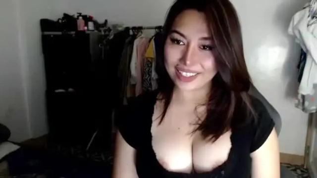 Image 2 of yourlovetifannyx Stream on Chaturbate on 1 month ago