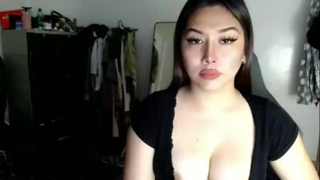 Image 6 of yourlovetifannyx Stream on Chaturbate on 3 days ago