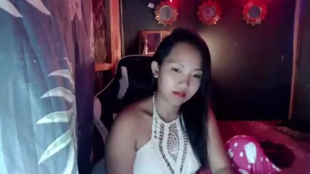 Image 6 of yourloving_maris Stream on Chaturbate on 15 months ago
