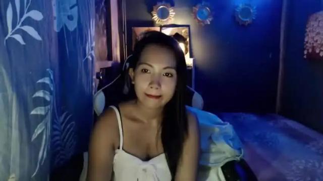 Image 2 of yourloving_maris Stream on Chaturbate on 15 months ago