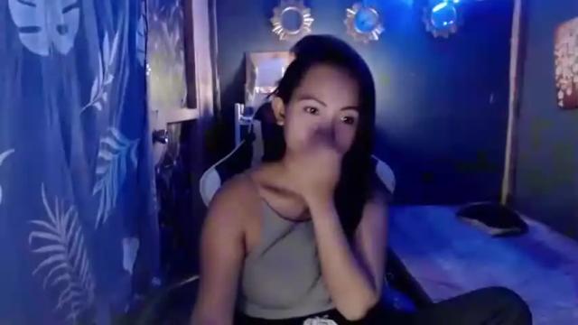 Image 3 of yourloving_maris Stream on Chaturbate on 14 months ago