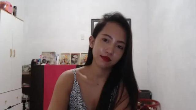 Image 4 of yourloving_maris Stream on Chaturbate on 1 month ago