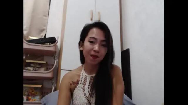 Image 4 of yourloving_maris Stream on Chaturbate on 2 months ago