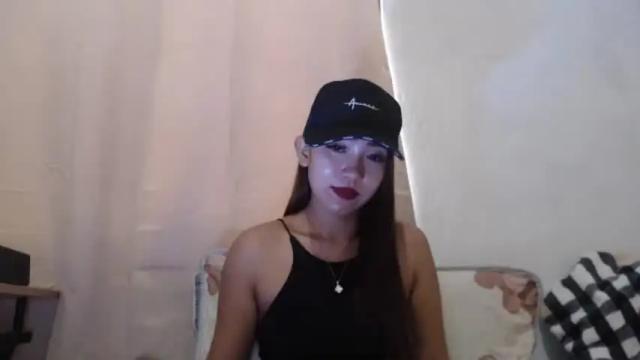 Image 2 of yourloving_maris Stream on Chaturbate on 1 month ago