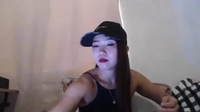 Image 3 of yourloving_maris Stream on Chaturbate on 1 month ago