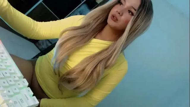 Image 10 of yourlovingpearl Stream on Chaturbate on 8 days ago