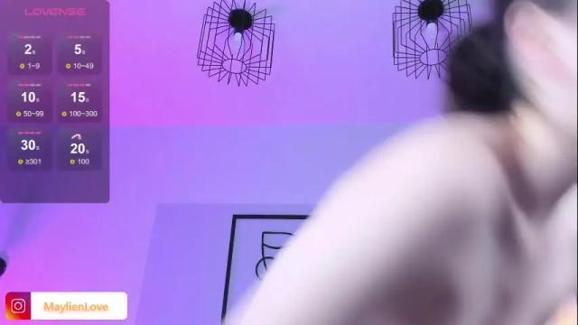 Image 12 of yourmaylien Stream on Chaturbate on 18 days ago