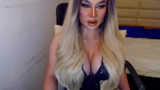 Image 12 of yourmistressofevil Stream on Chaturbate on 15 months ago