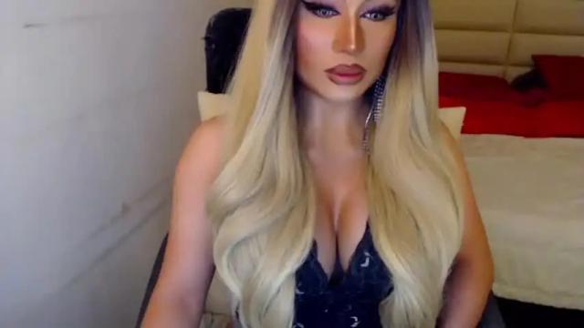 Image 3 of yourmistressofevil Stream on Chaturbate on 14 months ago