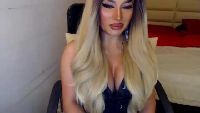 Image 6 of yourmistressofevil Stream on Chaturbate on 14 months ago