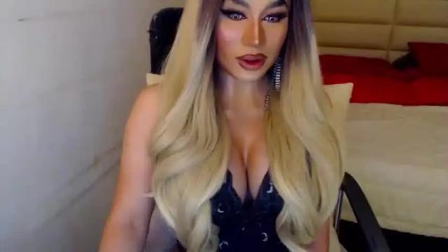 Image 8 of yourmistressofevil Stream on Chaturbate on 14 months ago