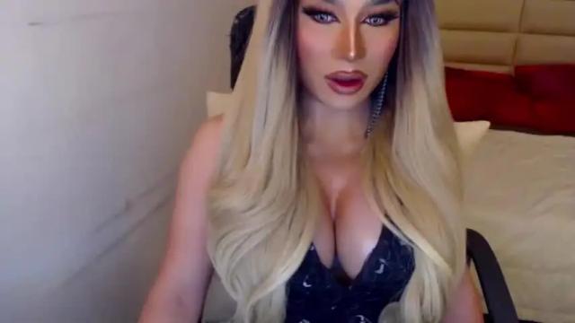 Image 6 of yourmistressofevil Stream on Chaturbate on 14 months ago