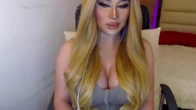 Image 12 of yourmistressofevil Stream on Chaturbate on 14 months ago
