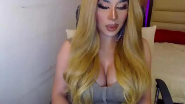 Image 4 of yourmistressofevil Stream on Chaturbate on 14 months ago