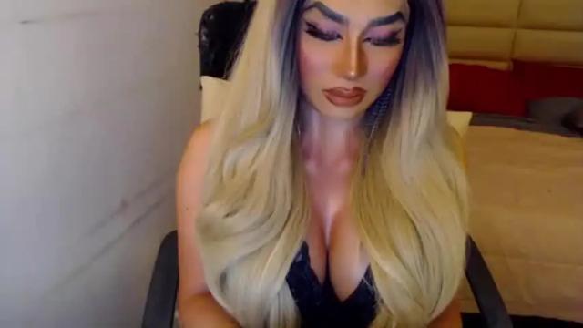 Image 12 of yourmistressofevil Stream on Chaturbate on 14 months ago