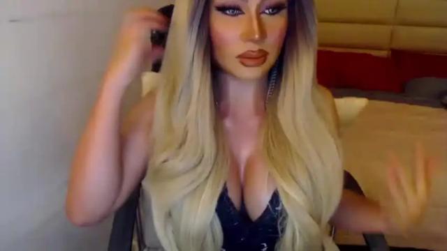 Image 2 of yourmistressofevil Stream on Chaturbate on 14 months ago