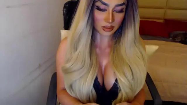 Image 7 of yourmistressofevil Stream on Chaturbate on 14 months ago