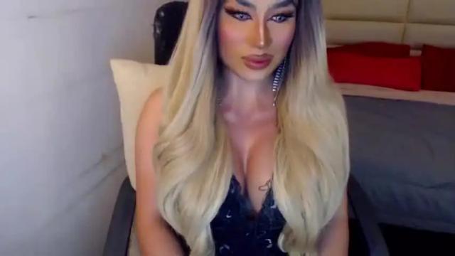 Image 11 of yourmistressofevil Stream on Chaturbate on 14 months ago