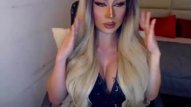 Image 2 of yourmistressofevil Stream on Chaturbate on 14 months ago