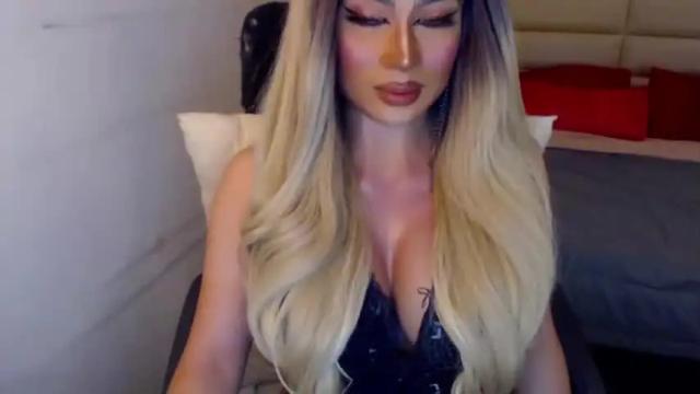 Image 4 of yourmistressofevil Stream on Chaturbate on 14 months ago