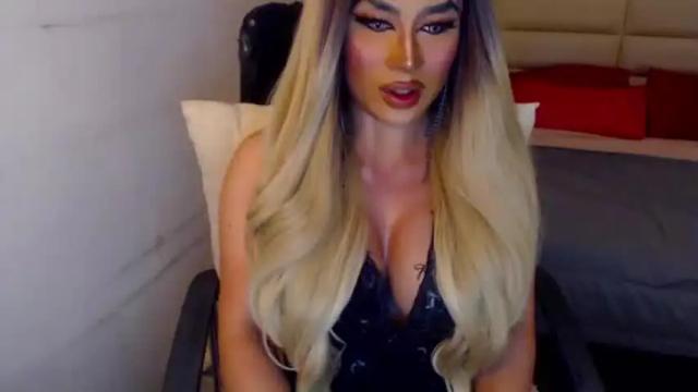 Image 6 of yourmistressofevil Stream on Chaturbate on 14 months ago