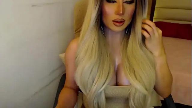 Image 4 of yourmistressofevil Stream on Chaturbate on 2 days ago