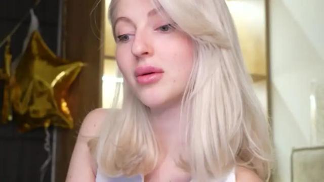 Image 4 of yournaughtymiss Stream on Chaturbate on 13 months ago