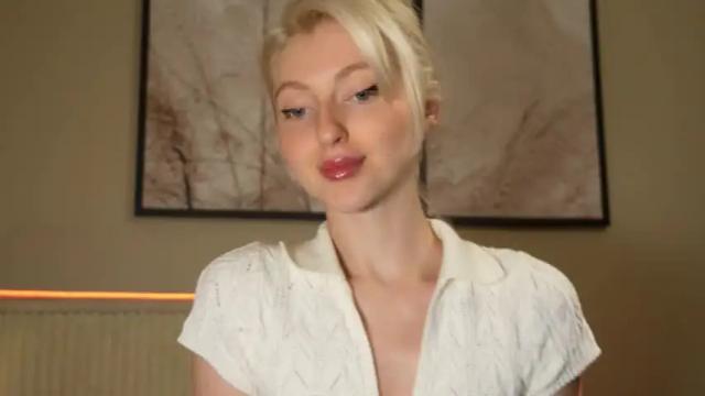 Image 4 of yournaughtymiss Stream on Chaturbate on 4 months ago