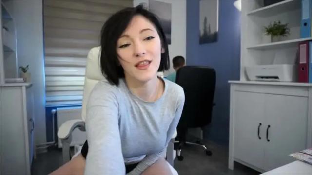 Image 8 of yournaughtypixie Stream on Chaturbate on 14 months ago