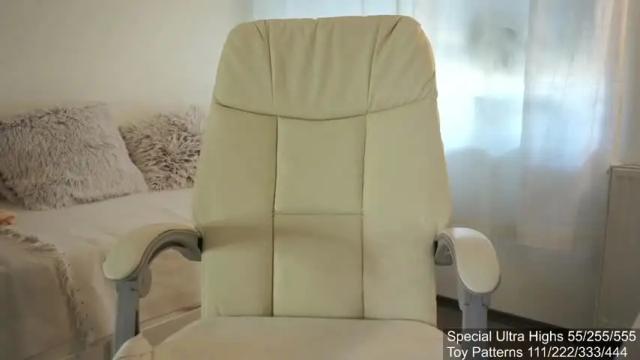 Image 10 of yournaughtypixie Stream on Chaturbate on 1 month ago