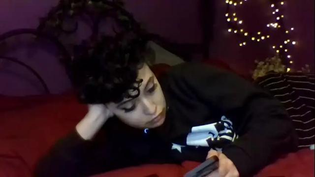 Thumbnail 1, yournewfantasy's Stream at Chaturbate, 14 months ago