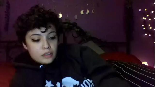 Image 10 of yournewfantasy Stream on Chaturbate on 14 months ago