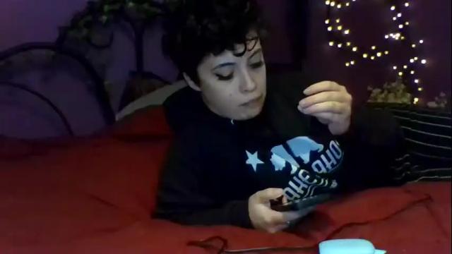 Image 2 of yournewfantasy Stream on Chaturbate on 14 months ago