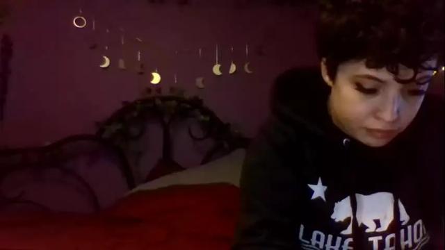 Image 7 of yournewfantasy Stream on Chaturbate on 14 months ago