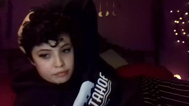 Image 8 of yournewfantasy Stream on Chaturbate on 14 months ago