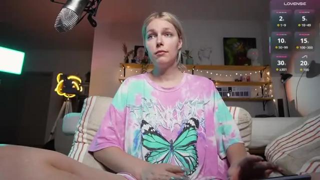 Image 8 of yourprettykate_ Stream on Chaturbate on 2 months ago