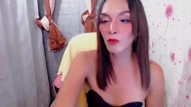 Image 2 of yourqueenofsuck Stream on Chaturbate on 17 months ago