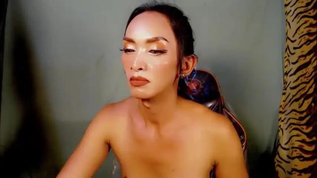 Image 6 of yourqueenofsuck Stream on Chaturbate on 1 month ago