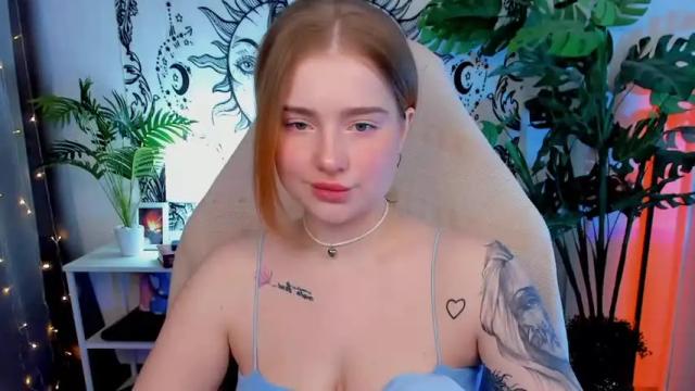 Image 5 of yourredsunshine Stream on Chaturbate on 8 months ago