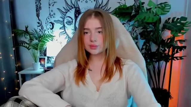 Image 11 of yourredsunshine Stream on Chaturbate on 17 months ago