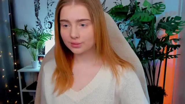 Image 6 of yourredsunshine Stream on Chaturbate on 7 months ago