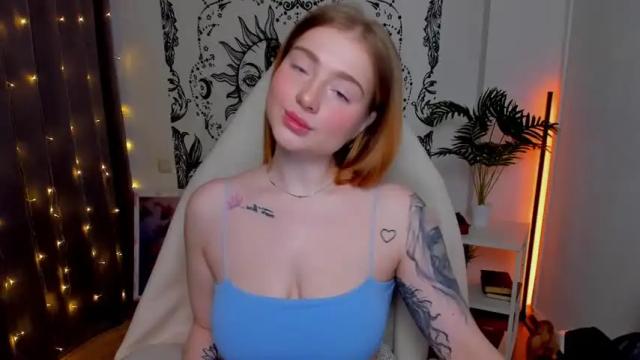Image 10 of yourredsunshine Stream on Chaturbate on 17 months ago