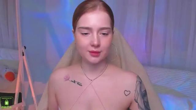 Image 3 of yourredsunshine Stream on Chaturbate on 15 months ago
