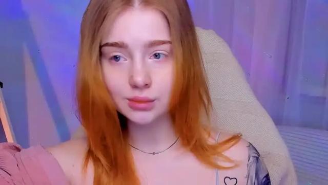 Image 2 of yourredsunshine Stream on Chaturbate on 16 months ago