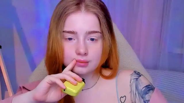 Image 4 of yourredsunshine Stream on Chaturbate on 16 months ago
