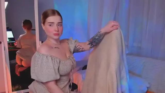 Image 3 of yourredsunshine Stream on Chaturbate on 16 months ago