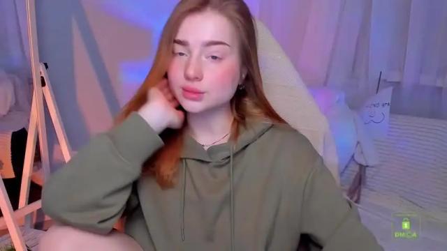 Image 3 of yourredsunshine Stream on Chaturbate on 16 months ago