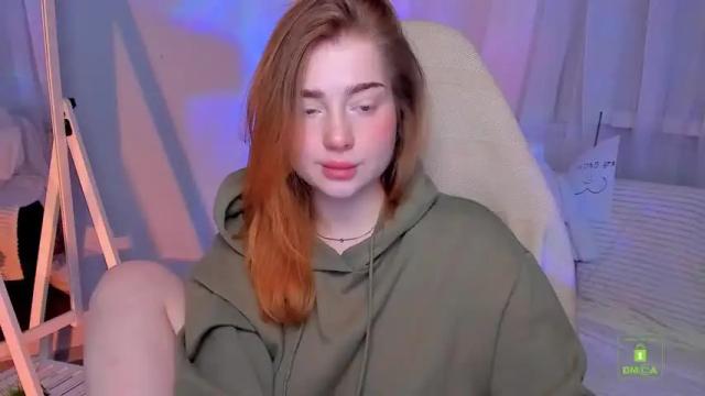 Image 4 of yourredsunshine Stream on Chaturbate on 16 months ago