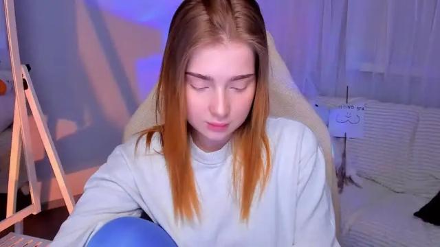 Image 5 of yourredsunshine Stream on Chaturbate on 6 months ago